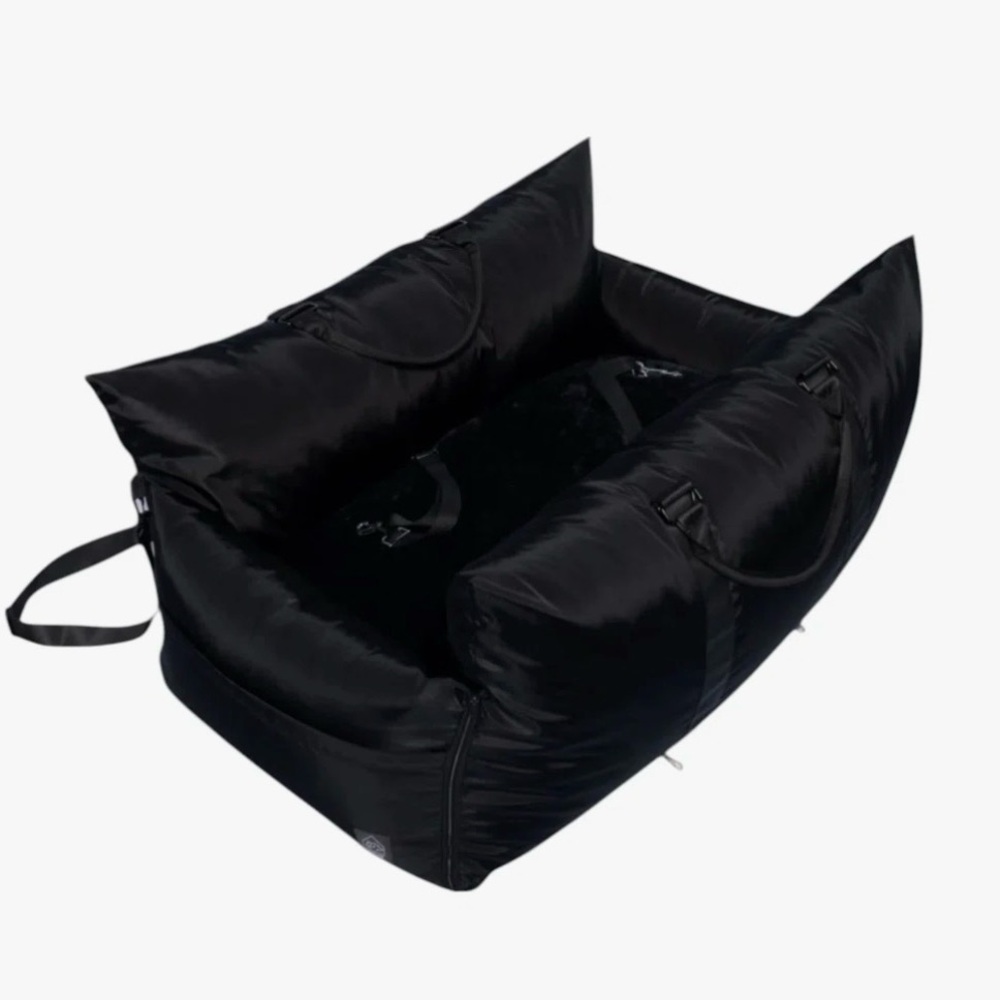 NWB 4 Cats & Dogs travel dog bed/car seat size XL